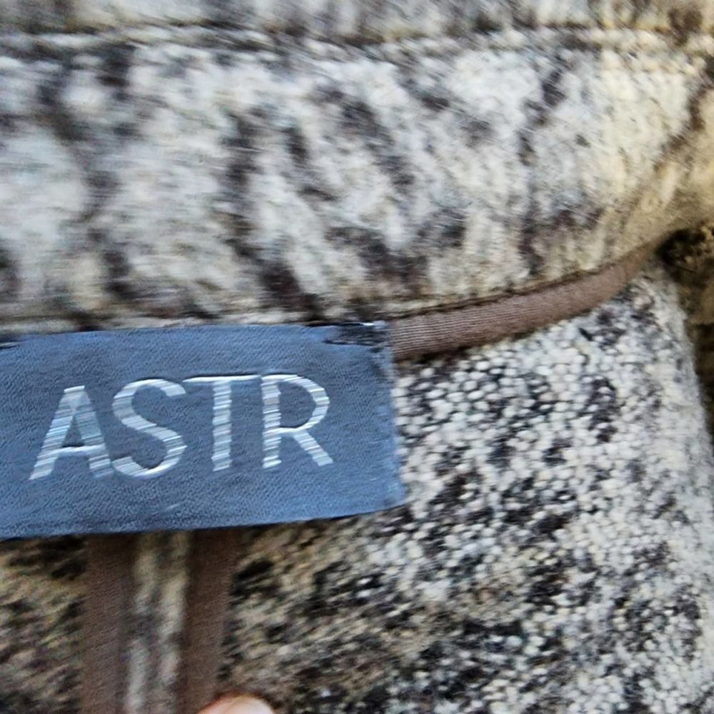 ASTR gray button jacket - Picture 6 of 6